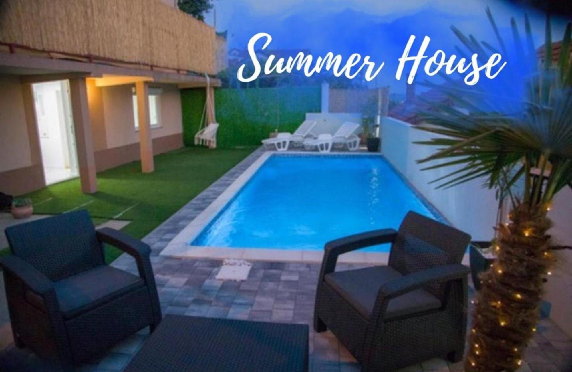 Summer House With Heated Swimming Pool 莫斯塔尔 外观 照片